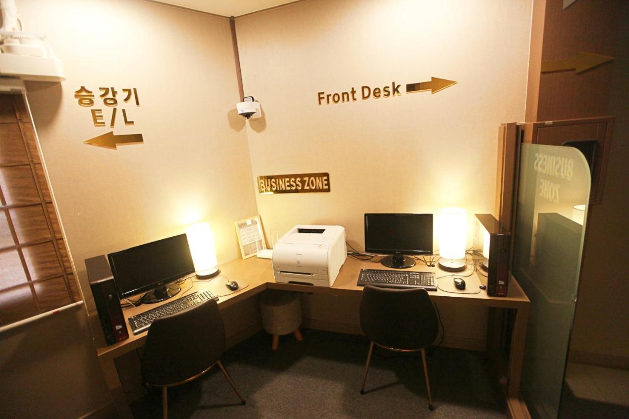 Changwon At Business Hotel מראה חיצוני תמונה