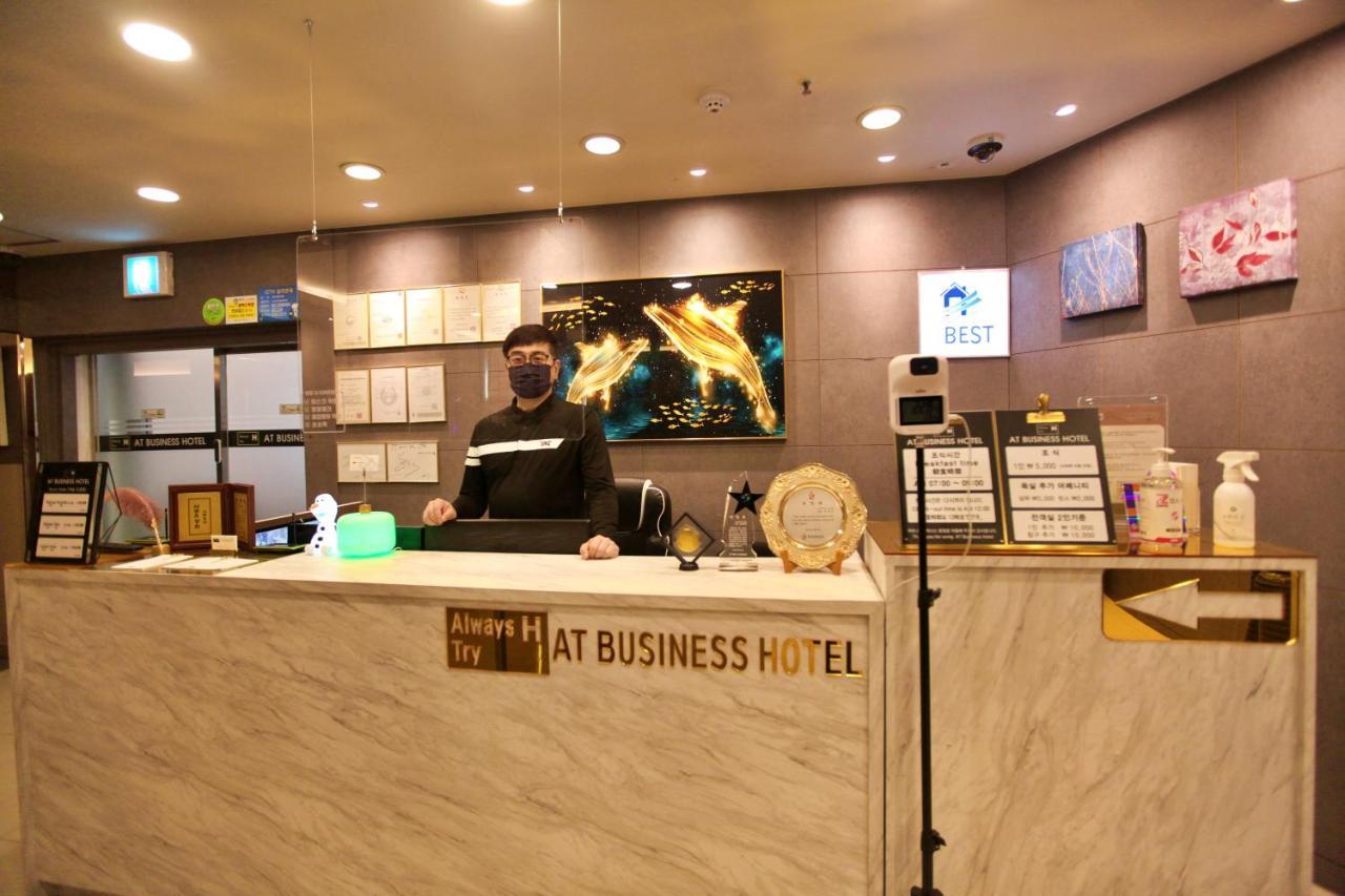 Changwon At Business Hotel מראה חיצוני תמונה