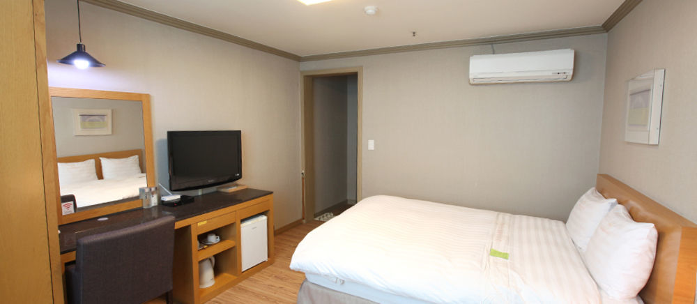 Changwon At Business Hotel מראה חיצוני תמונה