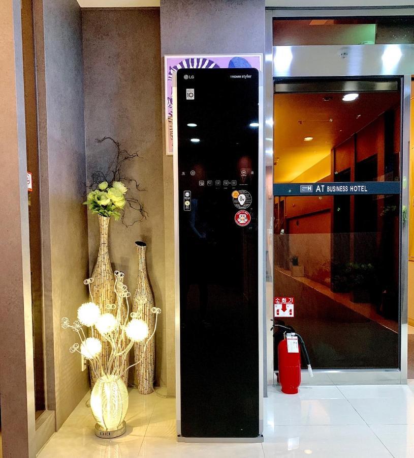 Changwon At Business Hotel מראה חיצוני תמונה